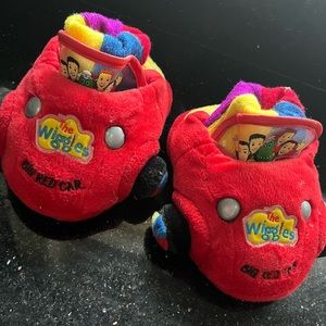 The original Wiggles!  Big red car slippers. Toddler Size large 9-10